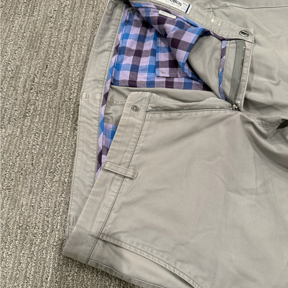 Bonobos Light Gray Men's straight leg washed Chinos w/ plaid lining 35 x 32” - Picture 3 of 4